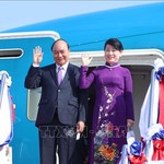 Chủ tịch nước Nguyễn Xuân Phúc lên đường thăm chính Vương quốc Thái Lan và tham dự Hội nghị các Nhà Lãnh đạo kinh tế Diễn đàn Hợp tác kinh tế châu Á – Thái Bình Dương (APEC) lần thứ 29