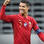 Ronaldo được vinh danh đặc biệt, Mặc kệ Corona ,MU mua cầu thủ từ Trung Quốc