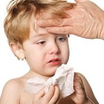 Những lưu ý phòng bệnh viêm mũi họng cho trẻ mùa lạnh